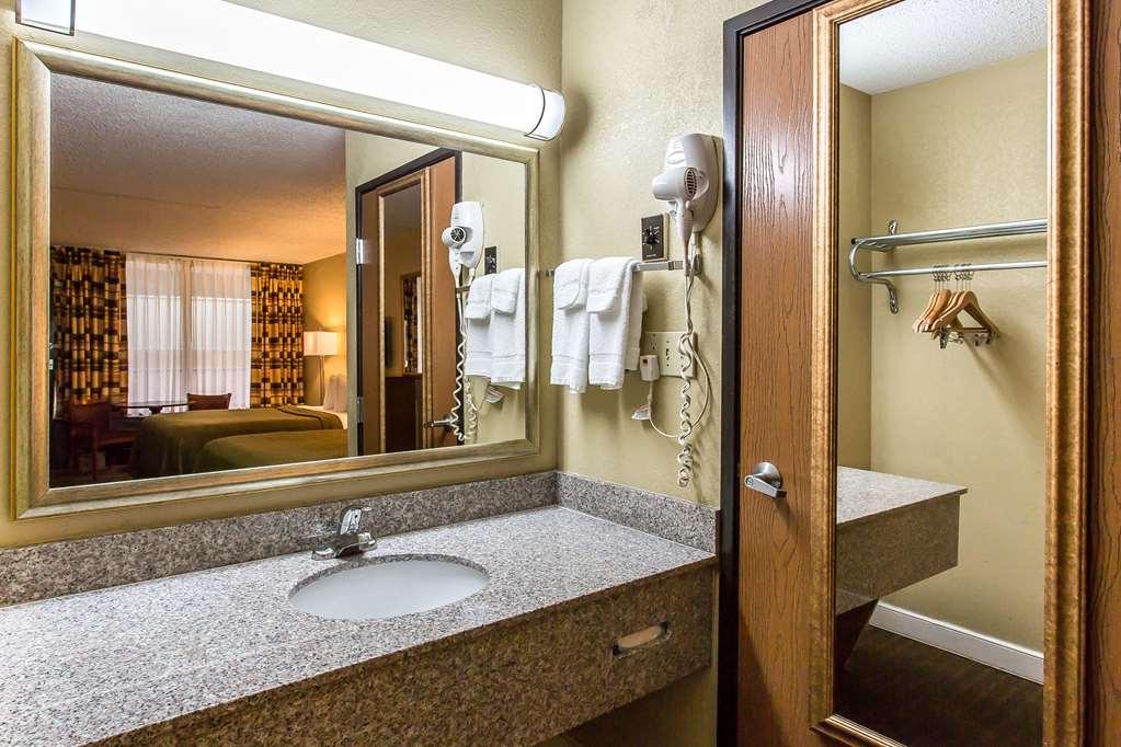 Rodeway Inn Lawton Habitación foto